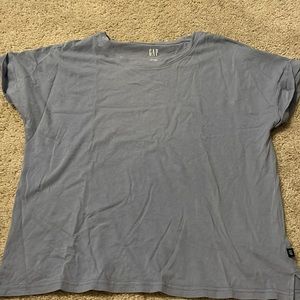 Gap T-shirt